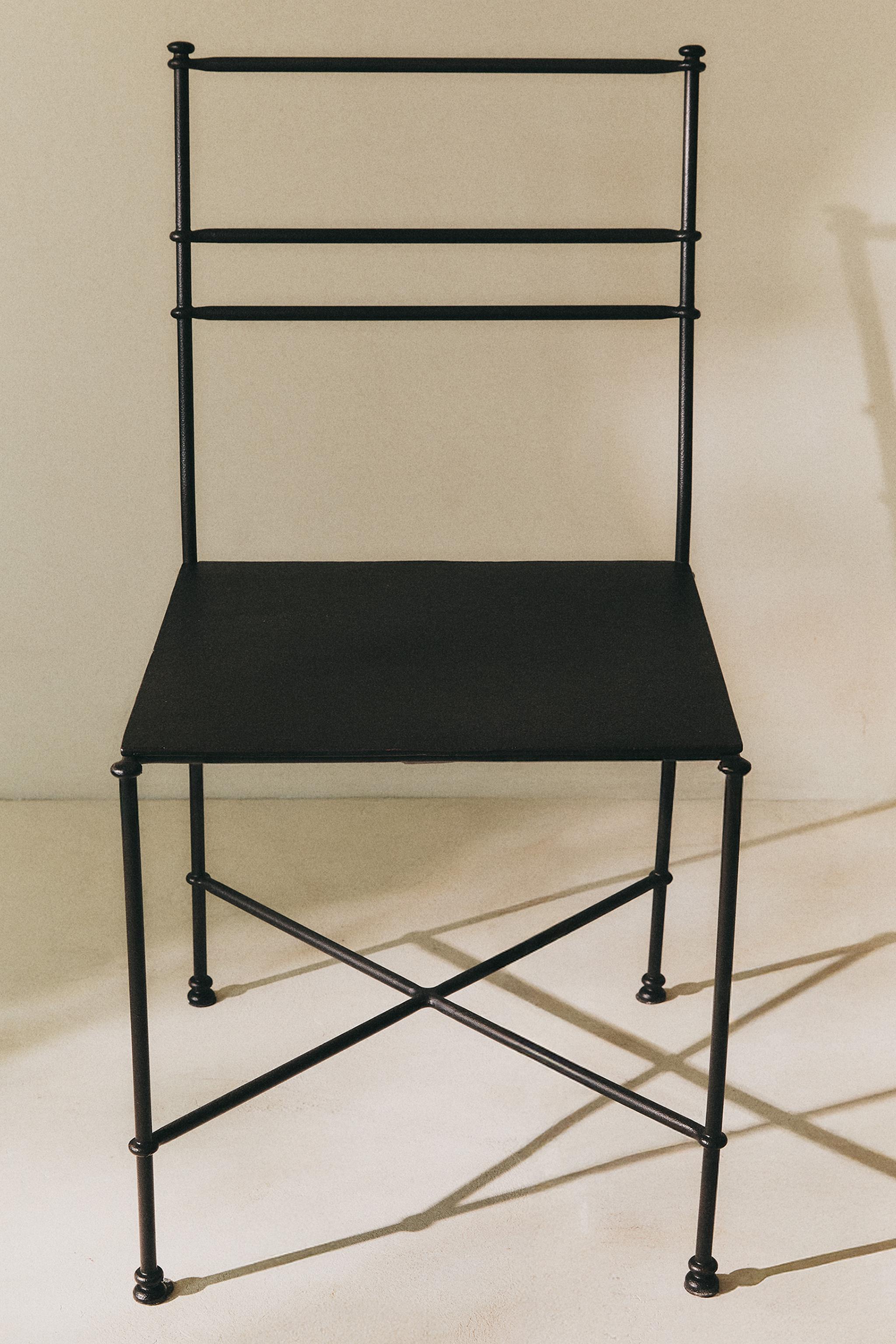 CHAISE EN FER FORGÉ